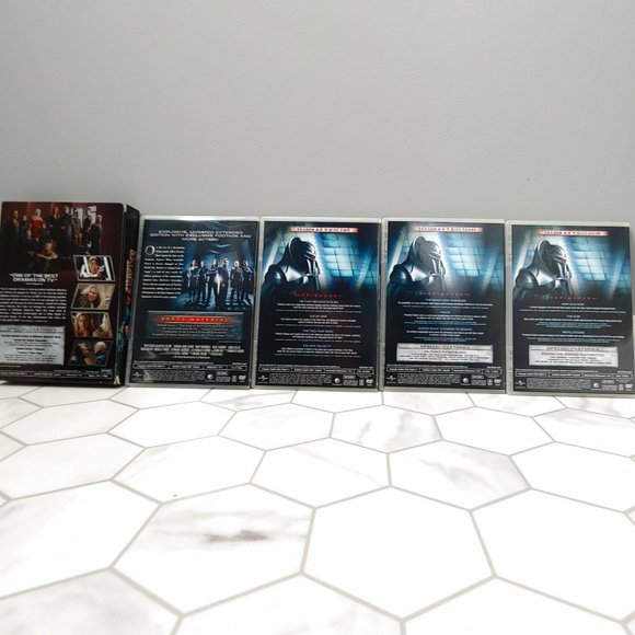 BATTLESTAR GALACTICA Collector Series Seasons 2, 2.5, 3, Razor, 4&4.5 -19 discs. - Picture 12 of 14
